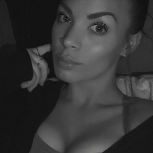 Meet your Posher, Alexis